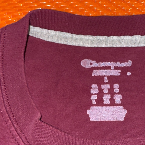Champion Men's Maroon Burgundy Short Sleeve Tee Men’s Size Large - Picture 3 of 3